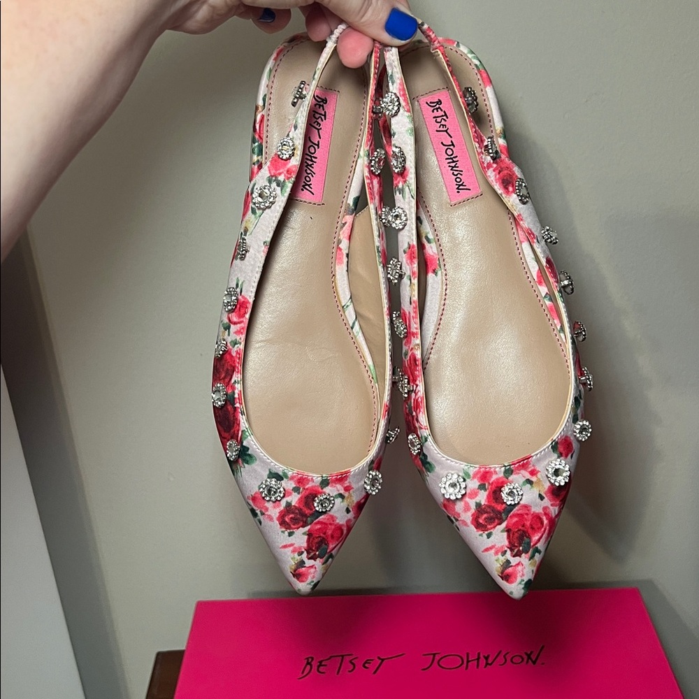 Betsey Johnson Pink Floral Satin Sparkly Gem Accents Pointy Toe Flats Shoes